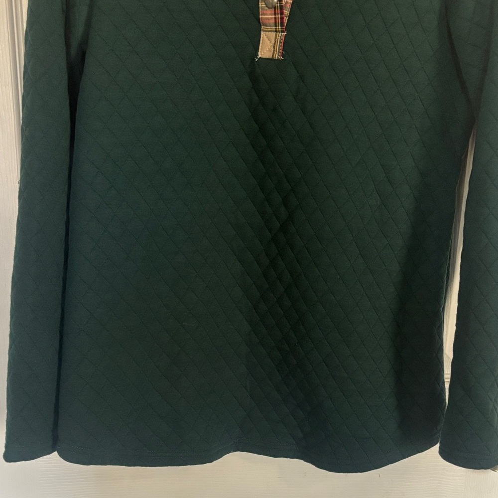 Quilted Green Pullover with Plaid Trim size Medium - Picture 7 of 7